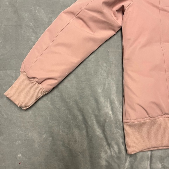 🇨🇦 Pink Women’s Jacket with Faux Fur Hood - Picture 13 of 15